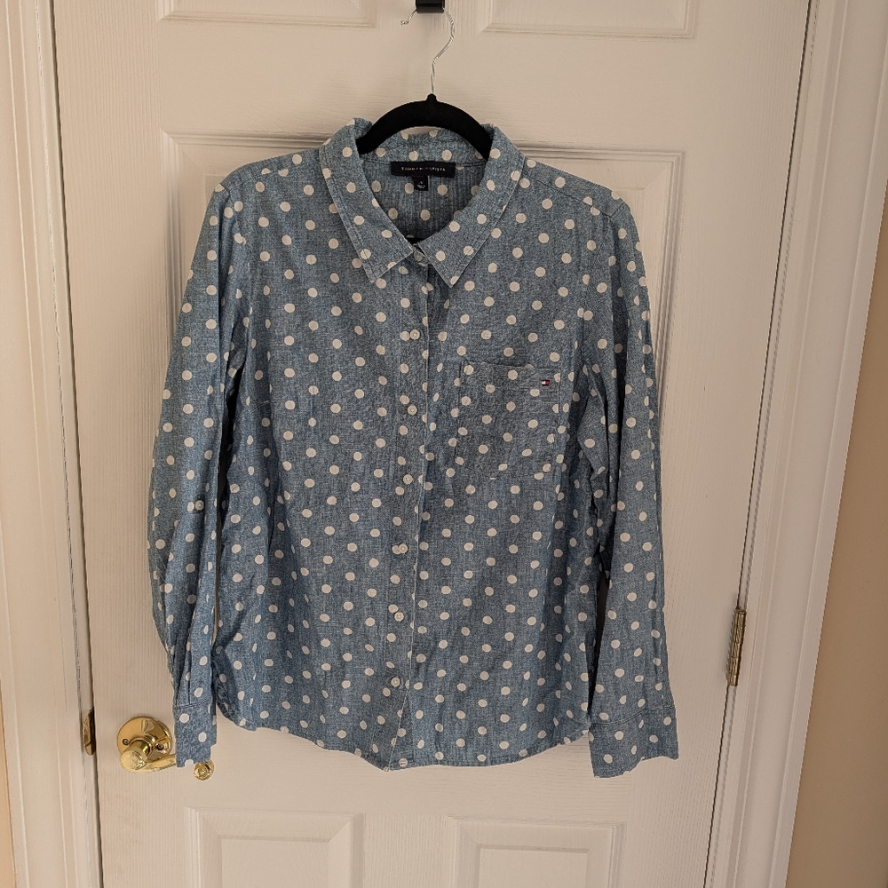 Tommy Hilfiger Polka Dot Button Down Shirt, size L